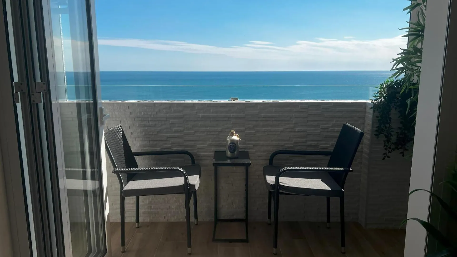 Penthouse On The Beach Empuriabrava Apartment